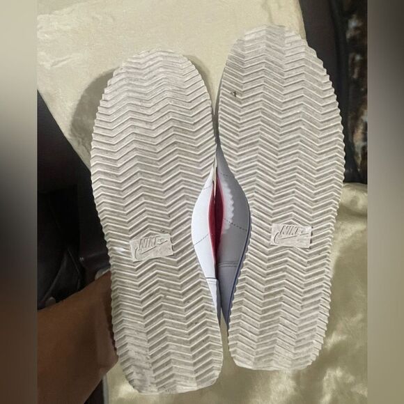 Nike Cortez Forrest Gump Basic White Varsity Red 819719-103 - Size 8‎ - Picture 10 of 13